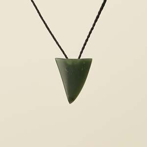 Protection: Niho Tooth Kawakawa Greenstone Extra Small Pendant