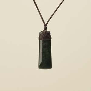 Fathers Day Gifts: Kawakawa Toki Extra Small Pounamu Pendant