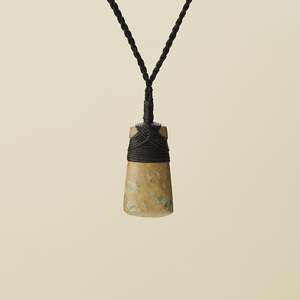 Toki Raukaraka Matte XS Pounamu, Black Binding