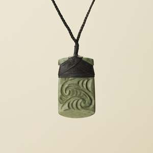 Toki Whakarei Carved Medium Inanga Pounamu Pendant