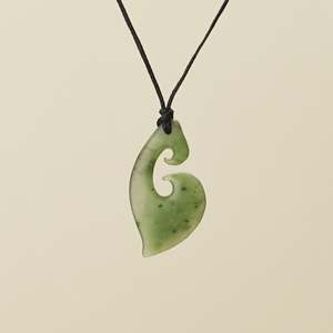 Hei Matau Pendant Matte Medium Kahurangi