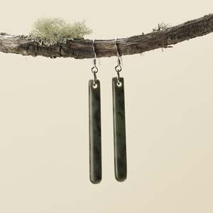 Drop Kawakawa Pounamu Medium Earrings 60mm