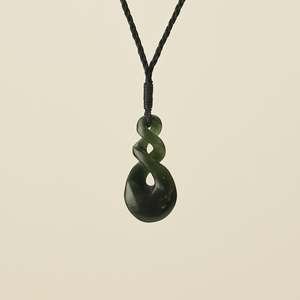 Pikorua Kawakawa Double Twist Medium Pounamu Pendant