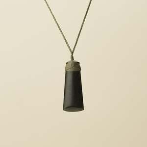 Pendants: Medium Deep Green Kawakawa Pounamu Toki