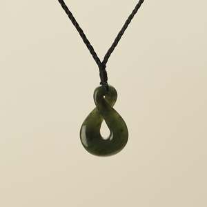 Pikorua Pounamu Medium Pendant