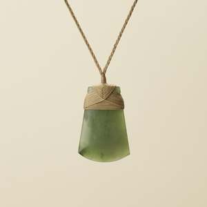 All: Matte Toki Inanga Kahurangi Pounamu Medium Large, Tan Binding