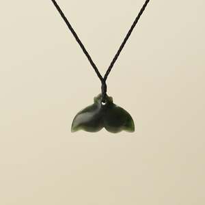 Whaletail Medium Pounamu Pendant
