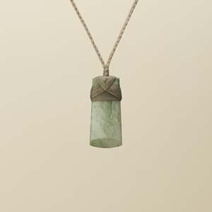 Toki Inanga Pounamu Medium Pendant