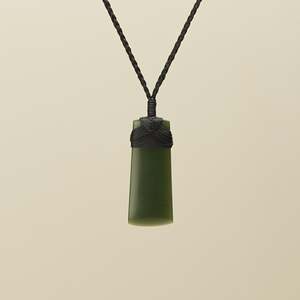 Pendants: Toki Kawakawa Matte Pounamu Small Pendant