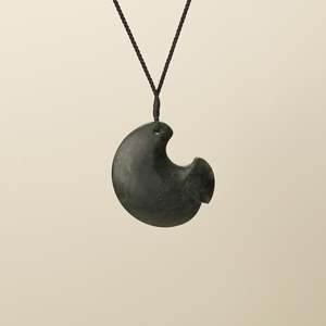 Hei Matau: Hapopo Pounamu Hei Matau Pendant Large