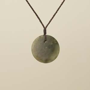 Circle Of Life: Porowhita Circle of Life Kahurangi Inanga Pounamu Medium