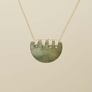 Kōuma Breastplate Raukaraka Pounamu Small