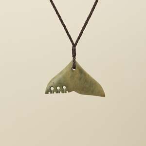 Whale's Tail Raukaraka Pounamu Medium Pendant