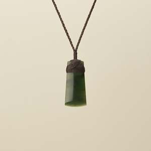 Meaningful Pounamu Gifts Under 250: Toki Kawakawa Pounamu Small Pendant