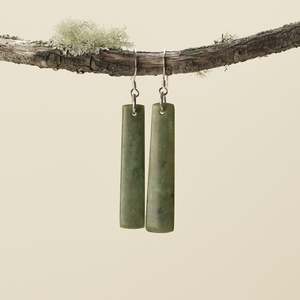 Earrings: Drop Raukaraka Pounamu Small Medium Earrings 50mm