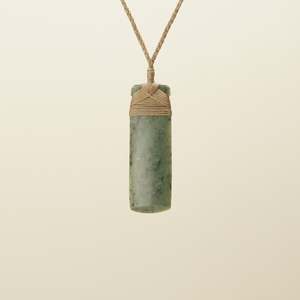 Toki Small Medium Inanga Pounamu Pendant