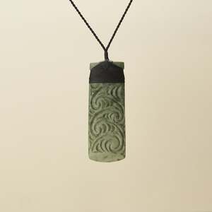 Toki Adze: Extra Large Toki Whakarei Pounamu Pendant