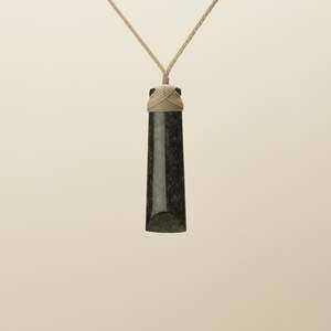 Tangiwai Bowenite Large Toki Pounamu Pendant