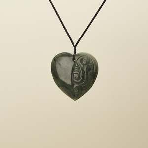 Pounamu Hapopo Manawa Whakarei Extra Large Pendant