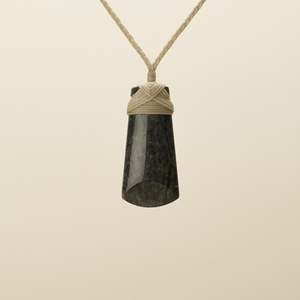 Tangiwai Bowenite Small Toki Pendant