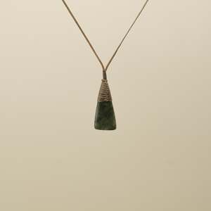 Pendants: Kawakawa Small Toki Pounamu Pendant
