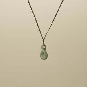 Pikorua Twist: Kōkopu Small Single Pikorua Pounamu Pendant, Khaki Binding