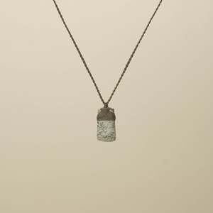 Kōkopu XS Toki Pounamu Pendant, Khaki Binding