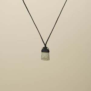 Kōkopu XS Toki Pounamu Pendant, Black Binding