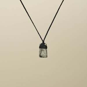Kōkopu XS Toki Pounamu Pendant, Black Binding