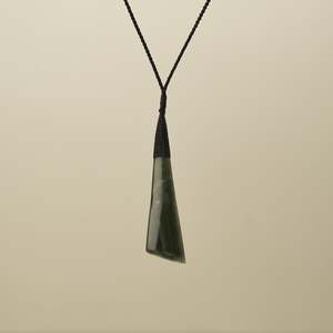 Whakamaharatanga Remembrance: Tangiwai Toki Large Pounamu Pendant