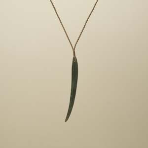 Inanga Niho XL Pounamu Pendant