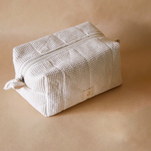 Akiiko - Grid Waffle Makeup Bag