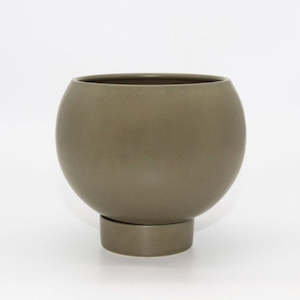 Medium Orbit Planter Jade