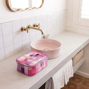 Travel: Large Toiletry Bag