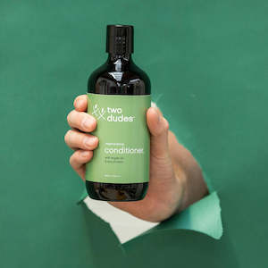 Two Dudes Regenerating Conditioner 450ml