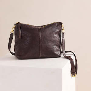 For Her: Tumbled Large Essential Pouch Chocolate