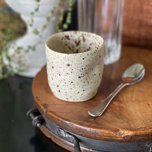 Ceramics: Hug Mug Winter Wood