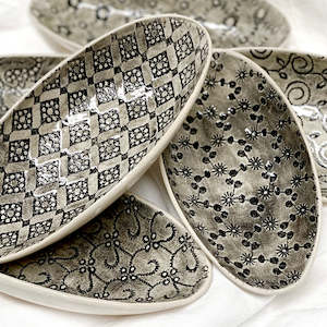 Ceramics: Black Lace Pebble Olive Bowl