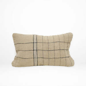 Cushions: Maine Cushion