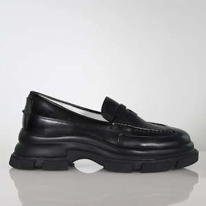 Sale: Shadow Loafer Black