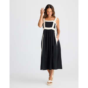 Sale: Jolie Dress Black w Natural