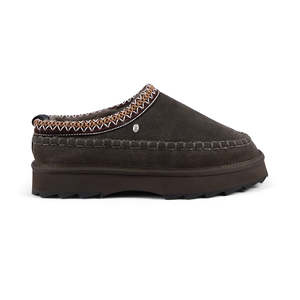 Footwear: Sharky Adventure Scuff Dark Olive