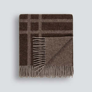 Homewares Living: Fiordland Lambswool Throw Walnut