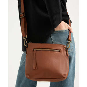 Large Essential Pouch Cognac