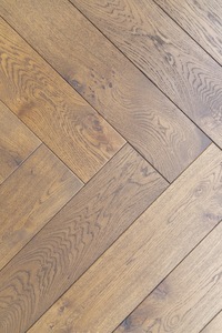 Planed Oak Himalaya Herringbone