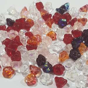 Czech Glass Beads: 25pc Czech Strawberry Field Baby Bell Flowers
