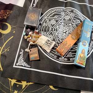 Books Tarot Cards: Crystal Mats, Incense & Tarot Card Bundle