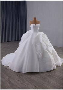 Sculptural Strapless Ball Gown Wedding Dress - Art Kollocsion