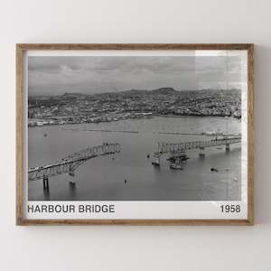 Auckland: Auckland Harbour Bridge - 1958