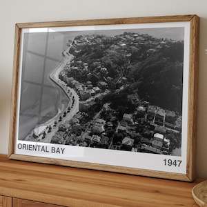 Canterbury: Oriental Bay - 1947